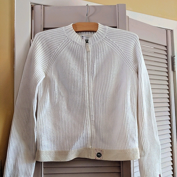 Sweater - Picture 1 of 4